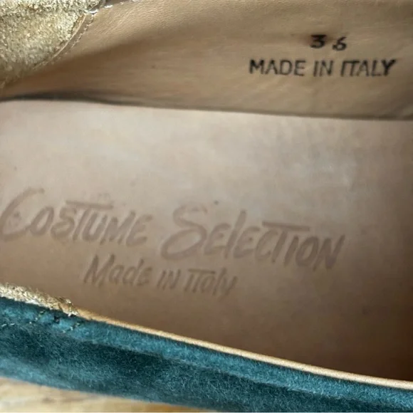 Costume Selection Women’s 36 (5.5) green suede loafers embroidered floral design - Picture 9 of 10